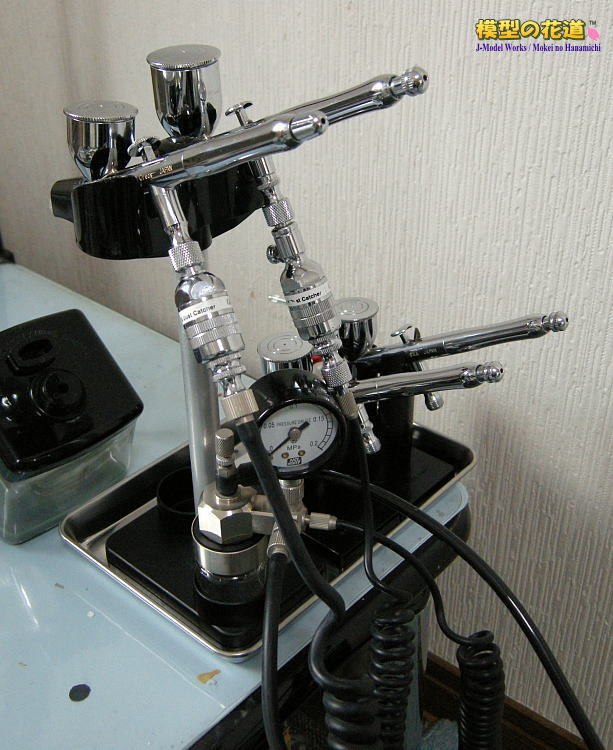 タミヤのカップ一体型トリガー式エアブラシ導入、その勢いでシステム