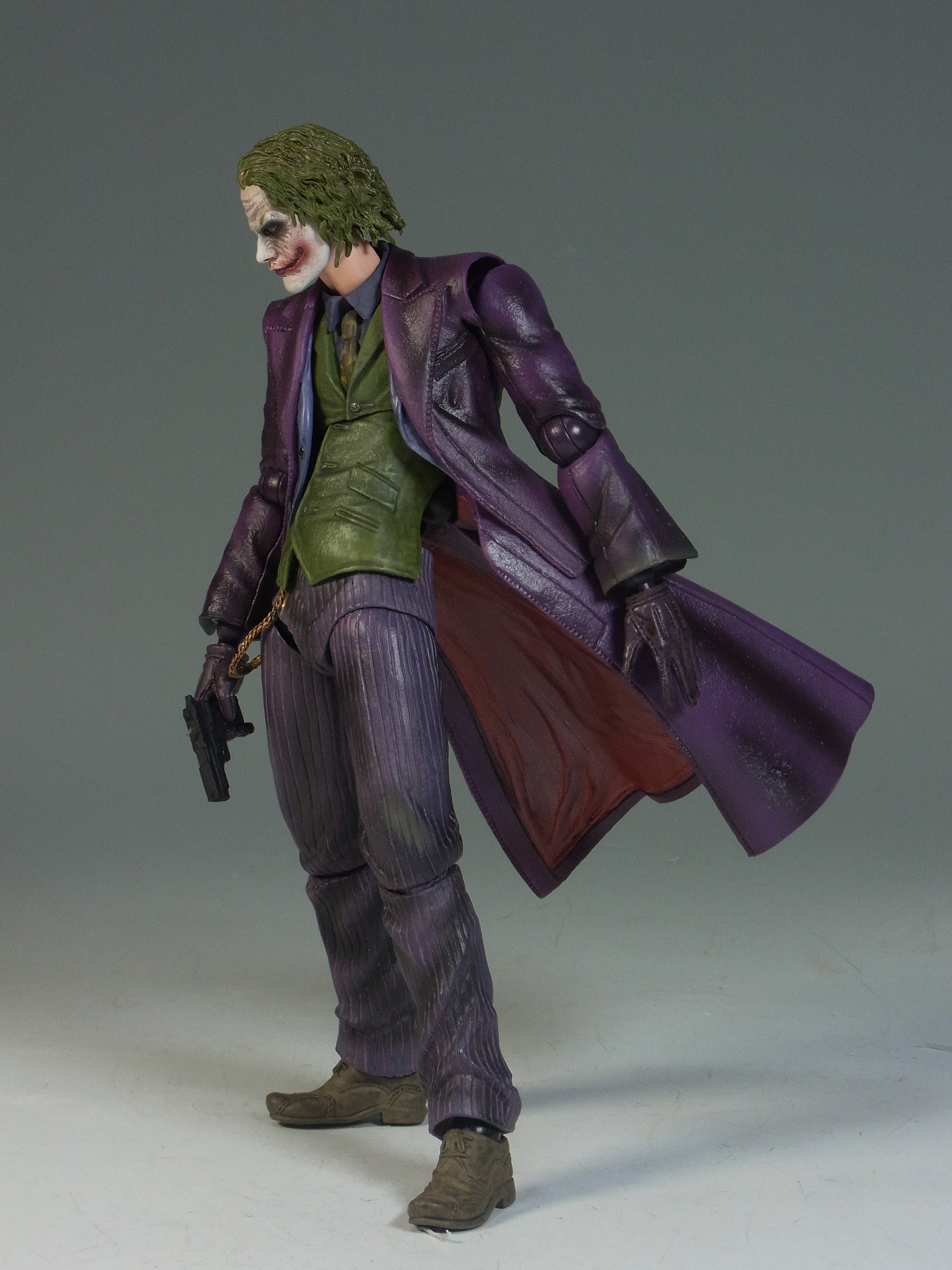 THE DARK KNIGHT TRILOGY PLAY ARTS改 ジョーカー レビュー | ヒーロー