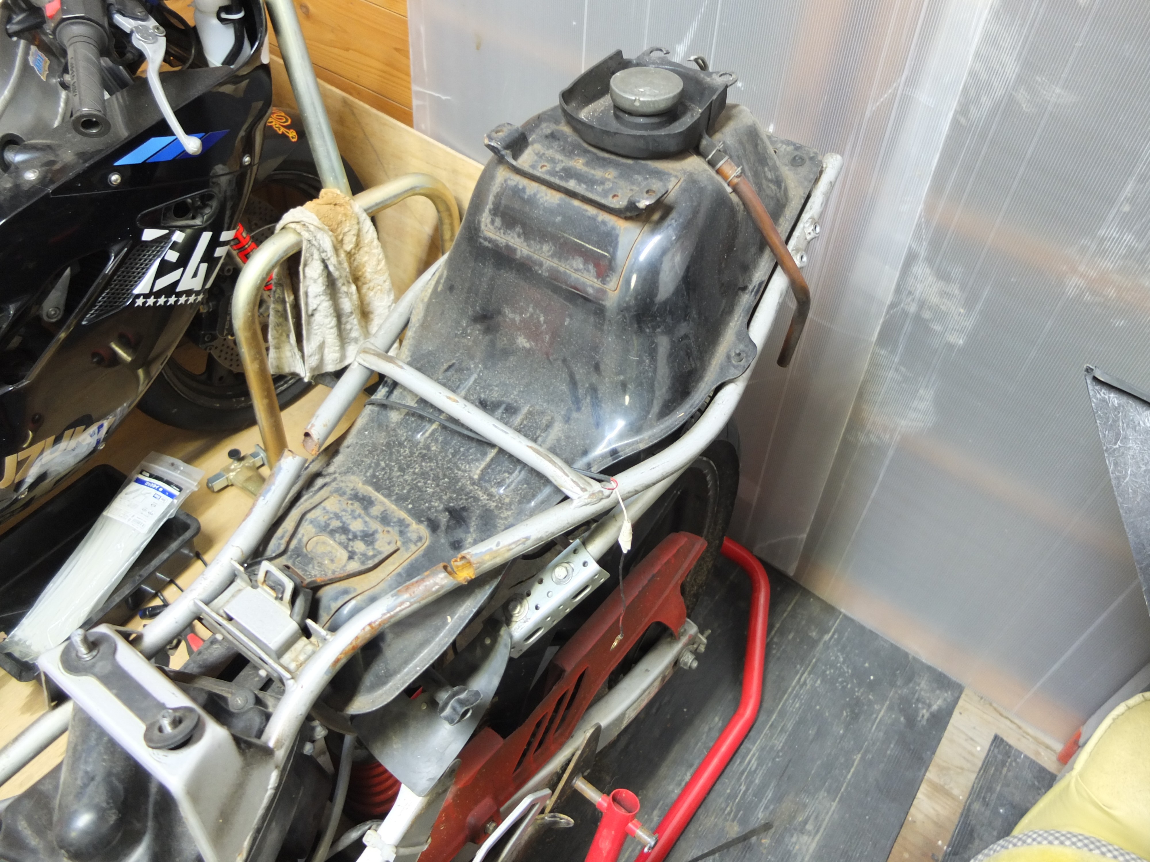 NS－1（仮）第五話 タンク流用とシートレールさくせい - ひとりで