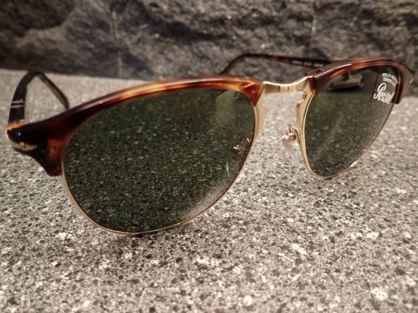 Persol(ペルソール) 8649S 名作モデル『649』がベースモデルのブロー