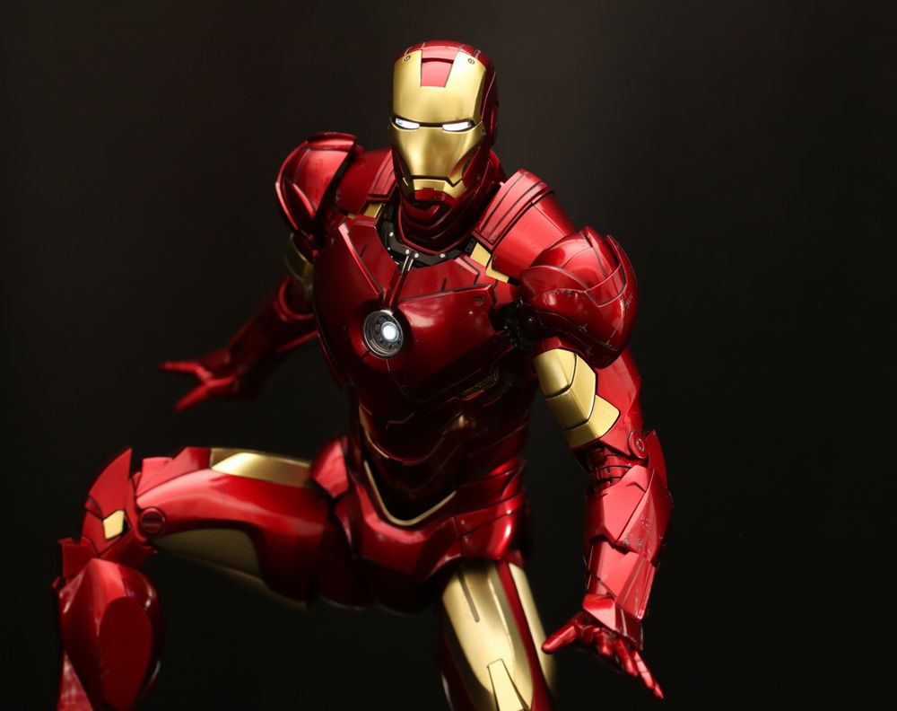 ホットトイズ Hottoys アイアンマン・マーク4 ダイキャスト＋ホット