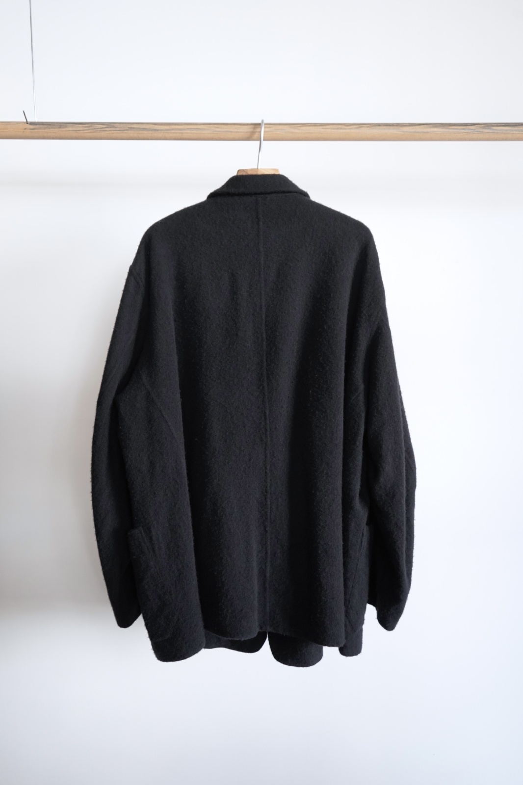 COMOLI」縮絨ウールジャケット