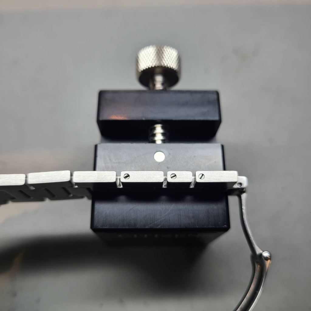 カルティエ（Cartier）パシャ のコマ調整 | BROOCHブローチ時計・宝石