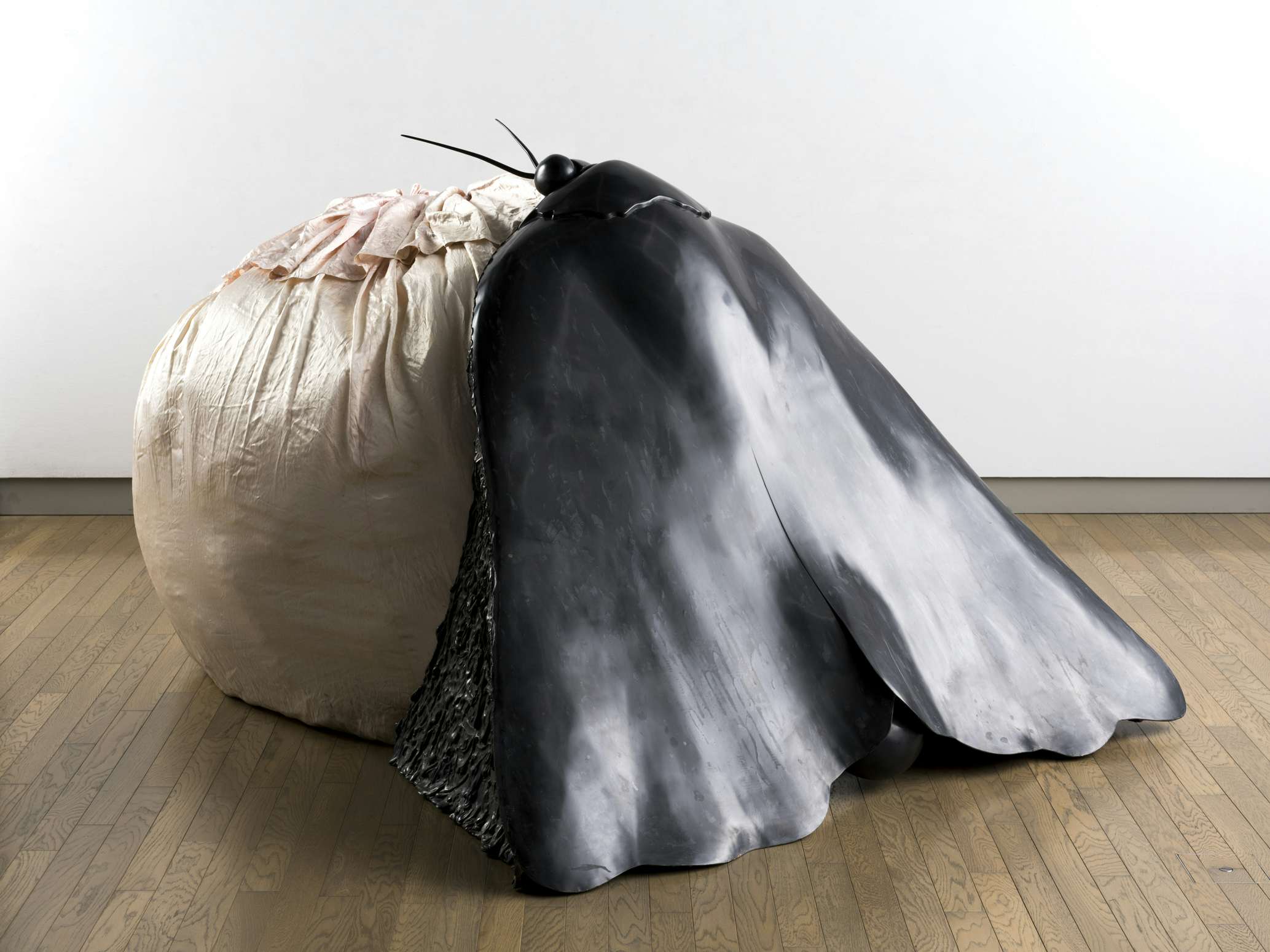 つくらない彫刻家」の軌跡を見る。 福岡道雄が大規模個展を開催｜美術手帖