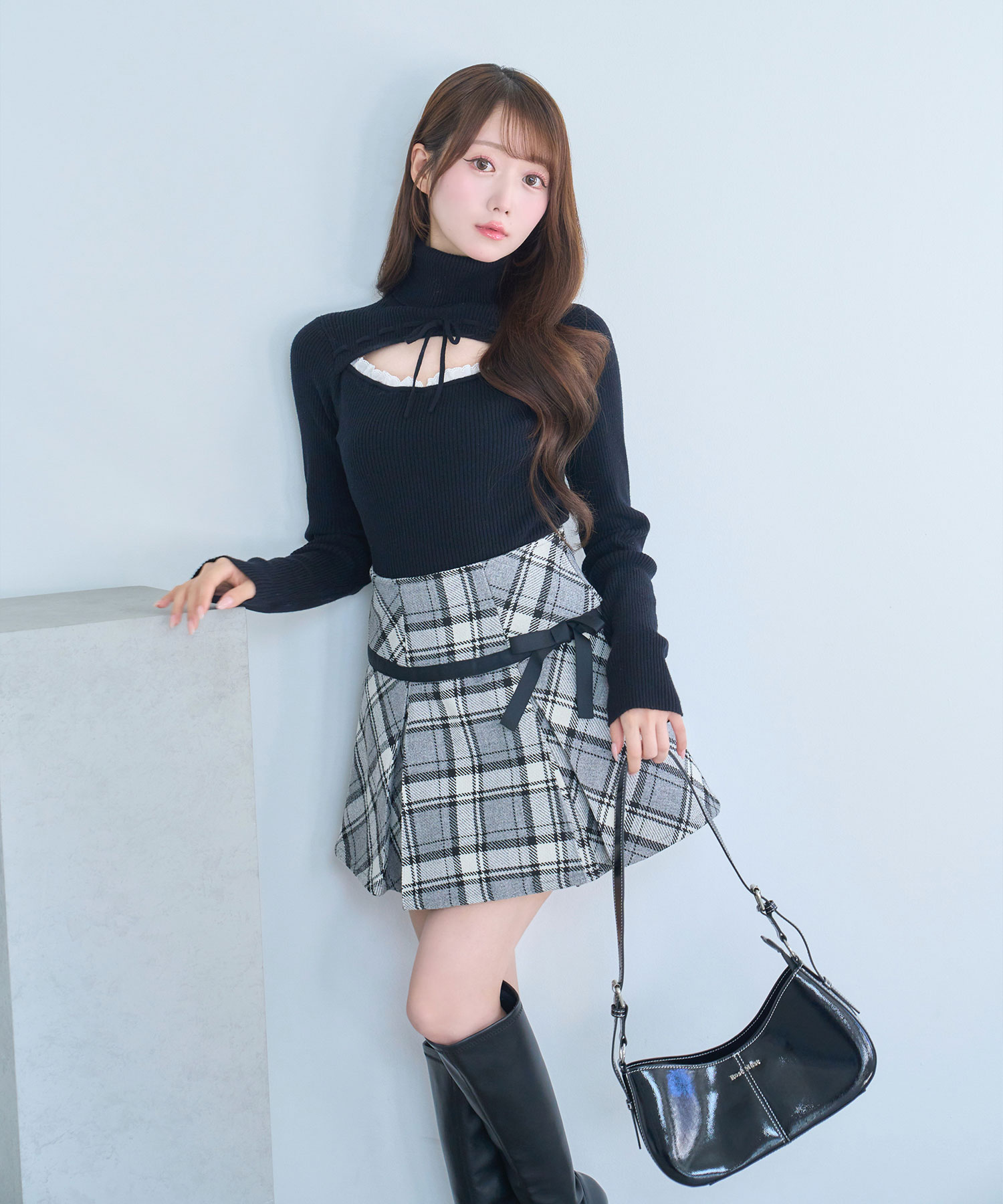Keyhole H/N knit tops – BUNNY APARTMENT