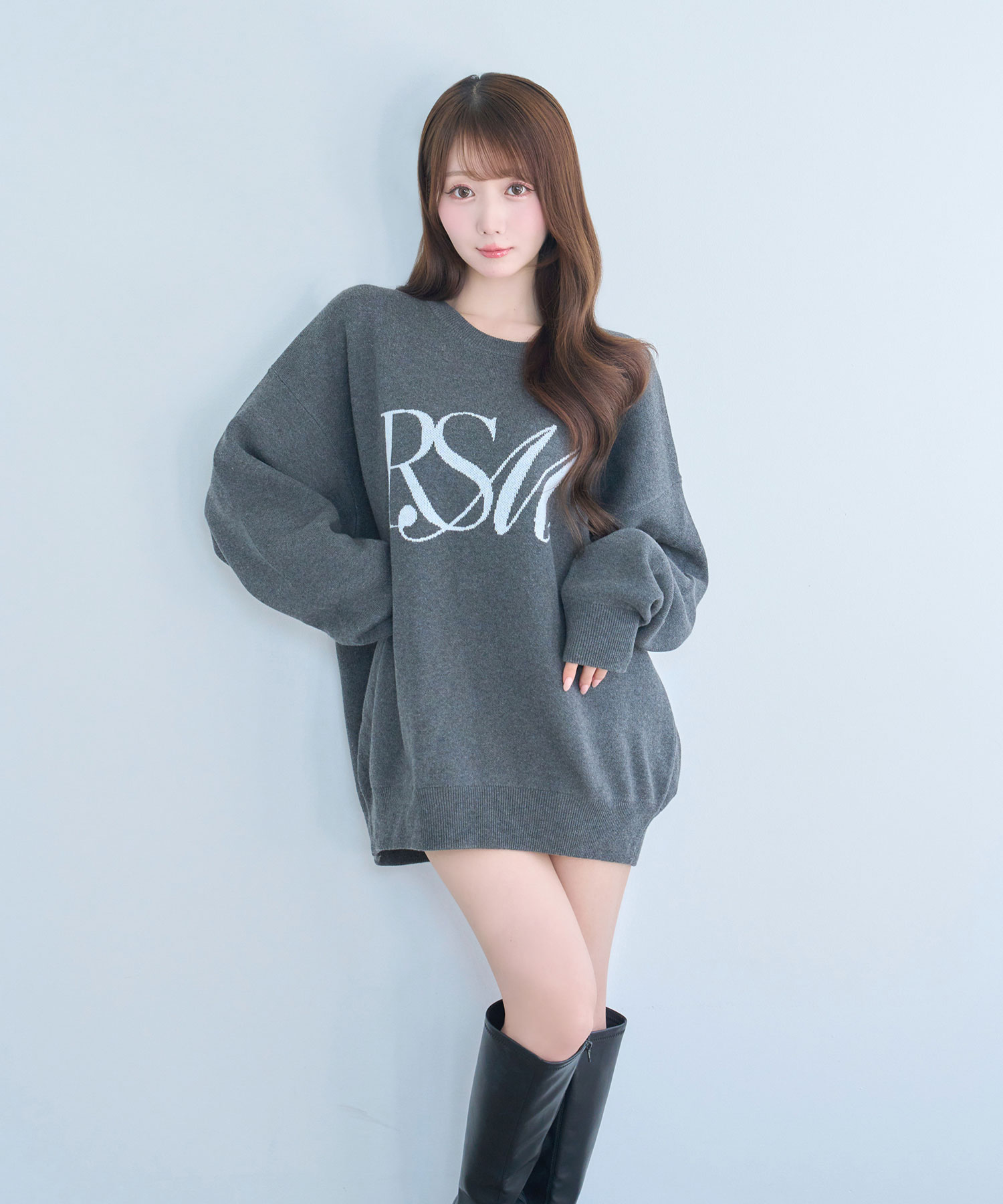 Over sized logo jaquard knit – BUNNY APARTMENT