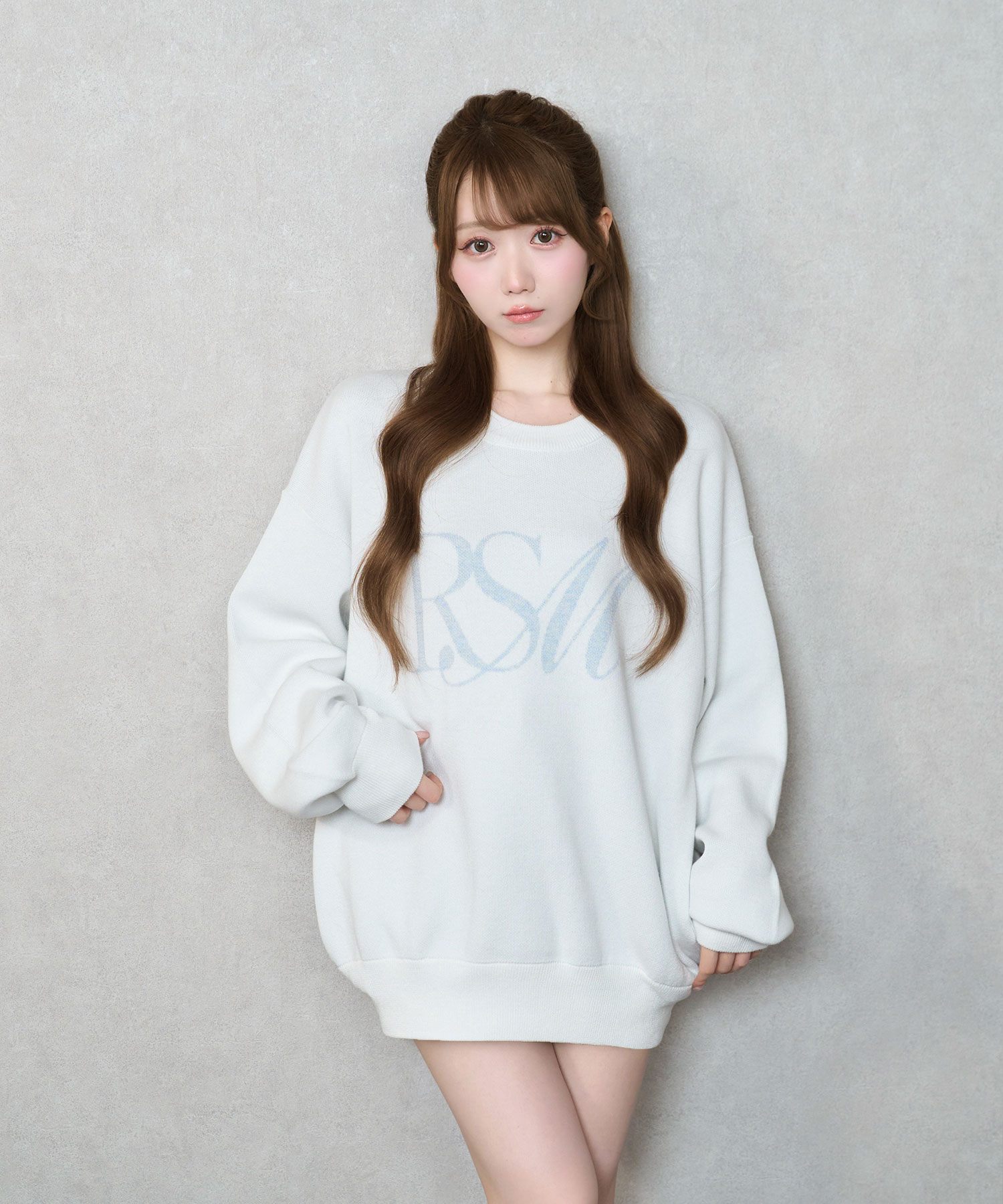 Over sized logo jaquard knit – BUNNY APARTMENT