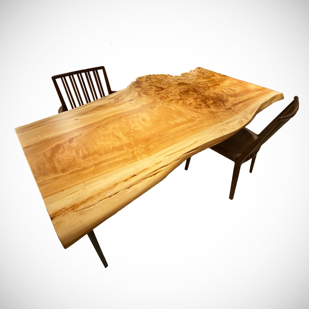 アトリエ木馬 一枚板テーブル（4人用） – By Emotion