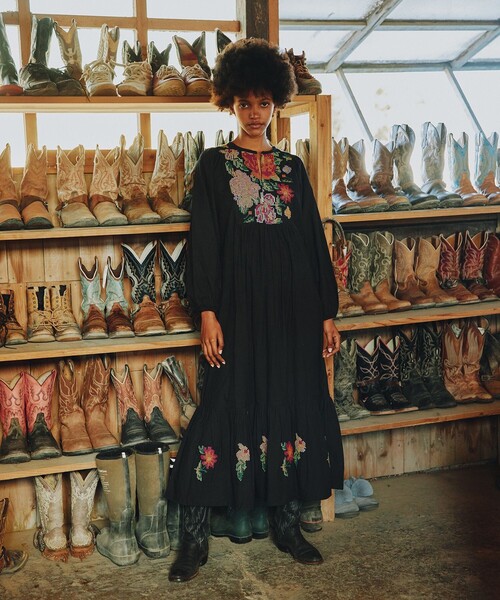 Freada（フリーダ）の「Freada/フリーダ ボタニカル柄クロスステッチ