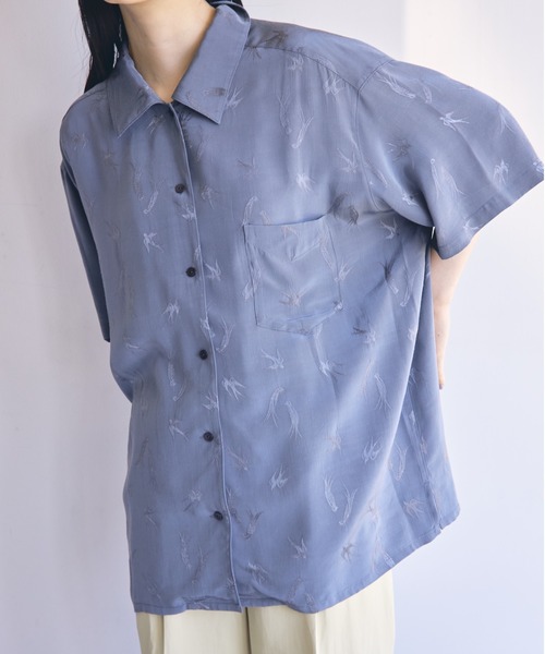 TODAYFUL（トゥデイフル）の「スワロウサテンシャツ（シャツ/ブラウス