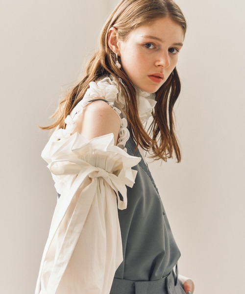 LA BELLE ETUDE（ラベルエチュード）の「クラシカルシャツアーム