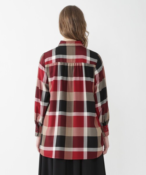 BLUE LABEL CRESTBRIDGE（ブルーレーベルクレストブリッジ）の