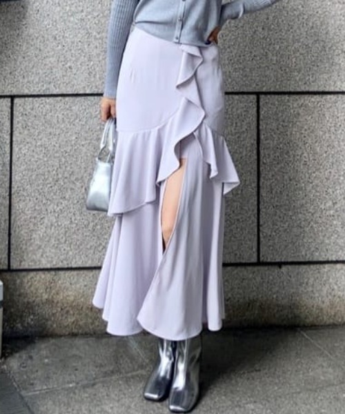 rienda（リエンダ）の「フリルスリットハイウエストスコートショート