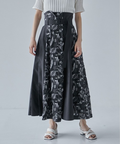 UNITED TOKYO（ユナイテッドトウキョウ）の「ブルックジャガード