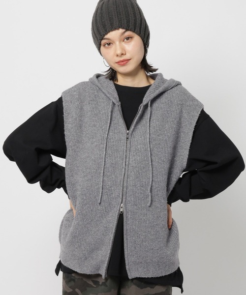 niko and（ニコアンド）の「ZIPニットフーディベスト（ニット