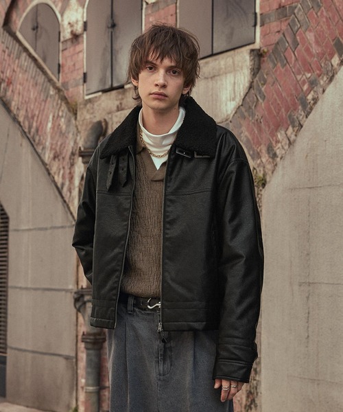 EMMA CLOTHES（エマクローズ）の「シンセティックレザー B-3 襟ボア