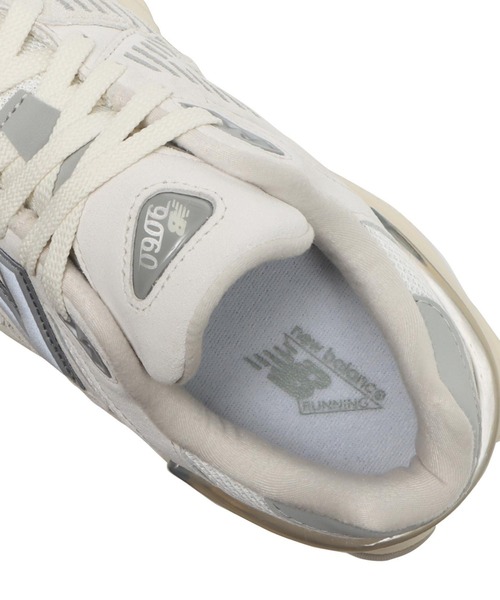 U9060ECA WHITE（スニーカー）｜New Balance（ニューバランス）の