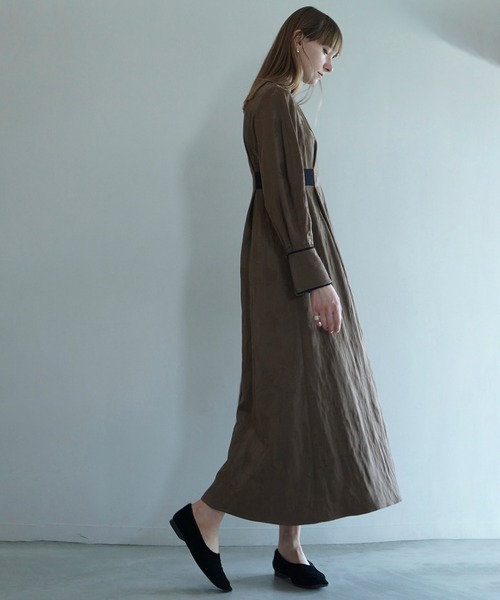 CLANE（クラネ）の「VINTAGE FLOWER SATIN ONEPIECE（ワンピース