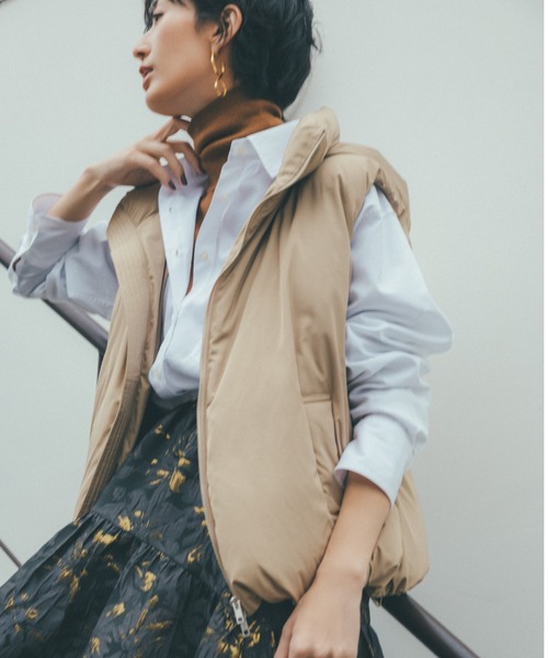 Mila Owen（ミラオーウェン）の「フード付きパテッドフレンチダウン