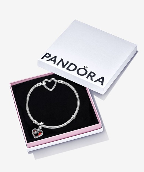 PANDORA（パンドラ）の「Pandora Moments ハートチャーム ＆ ハート