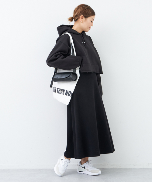 Deuxieme Classe（ドゥーズィエムクラス）の「BTN Short Hoodie