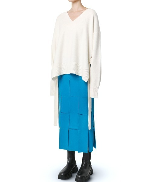 LE CIEL BLEU（ルシェルブルー）の「ウールカシミヤVネックニット