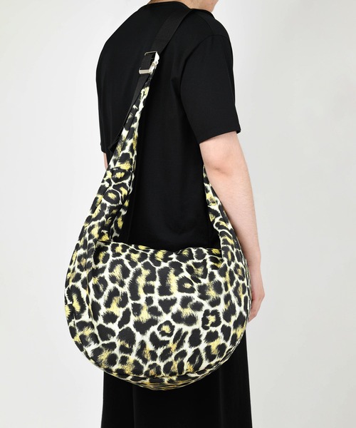 LAD MUSICIAN（ラッドミュージシャン）の「LEOPARD BIG SHOULDER BAG