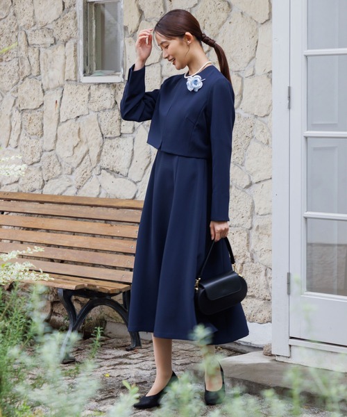 CHOM様 コントラストが織りなすアート：ローズゴールドとブラックが再定義する