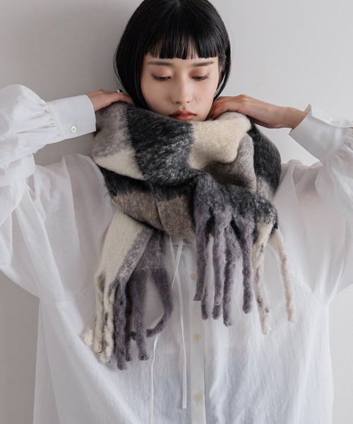 17aw ソロイスト フリンジストール 約130 cm ×130 cm A973729