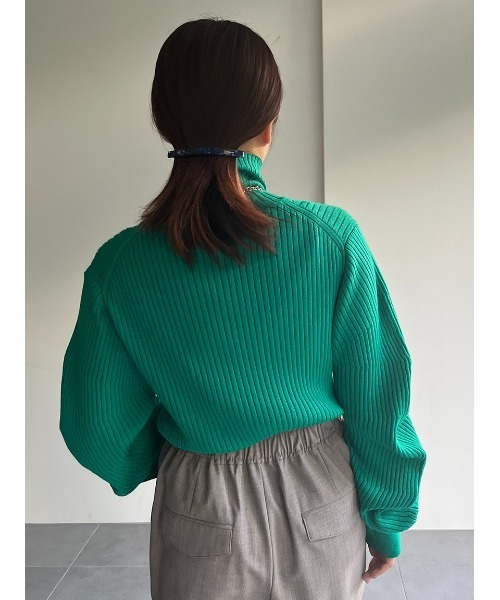 MIESROHE（ミースロエ）の「ウェーブスリーブリブニット（ニット