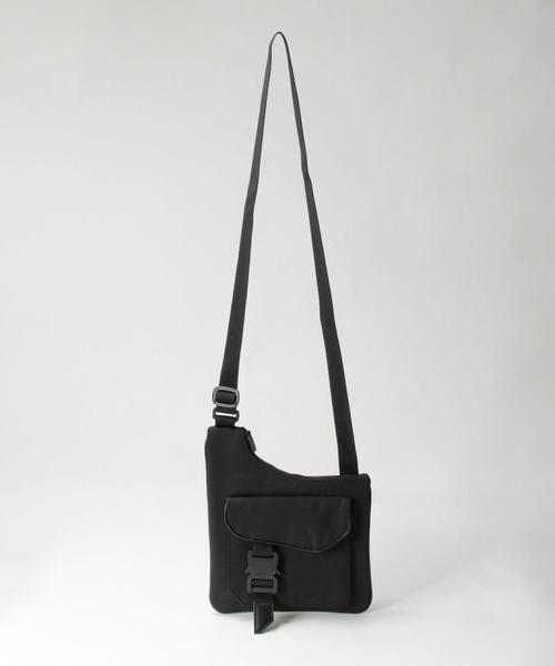1017 ALYX 9SM（アリクス）の「＜1017 ALYX 9SM＞ ASYMETRICAL POUCH