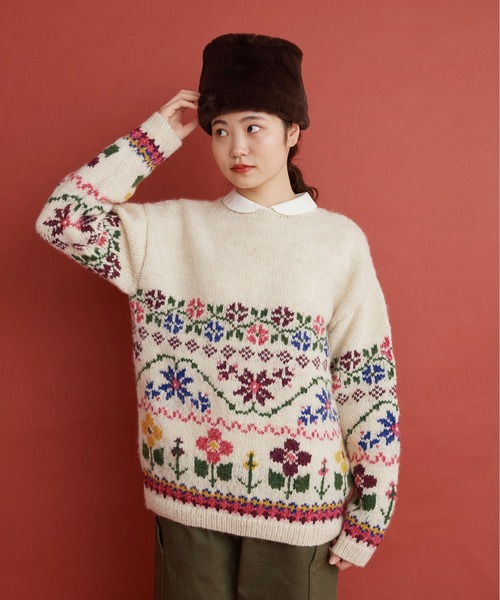 Malle（マル）の「malle ペルー手編み 花と雪セーター（ニット