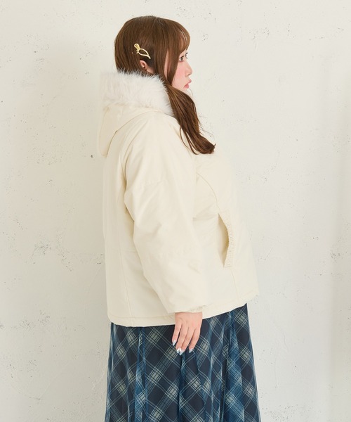 セール】【大きいサイズ】チャーム付き取り外しフードファー中綿
