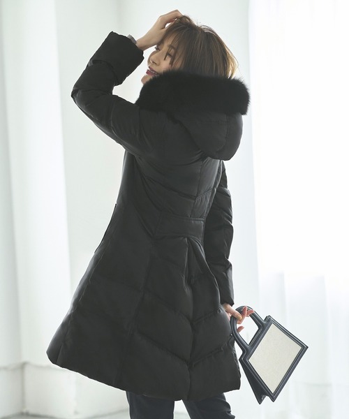 フォックスファーバッスルスタイルダウンコート ｜ レディース