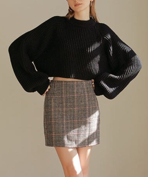 ACYM（アシーム）の「ミルキーカラーボリュームニット（ニット