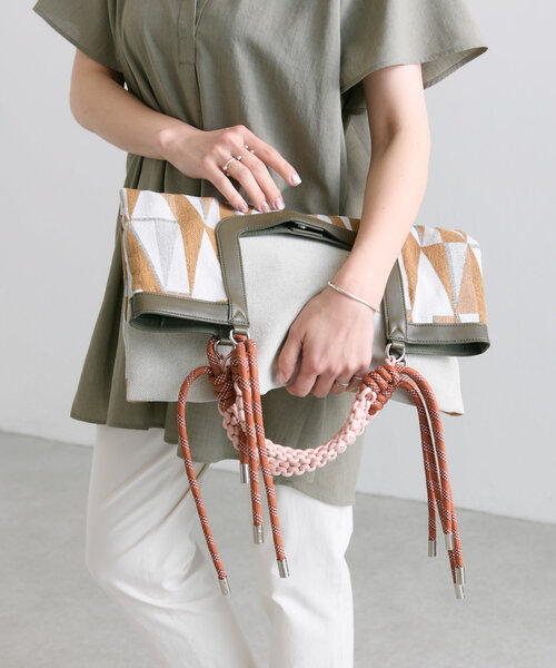 ear PAPILLONNER（イアパピヨネ）の「《A4サイズ対応》異素材/2