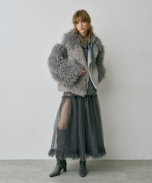 LA BELLE ETUDE（ラベルエチュード）の「異素材ボリュームファー