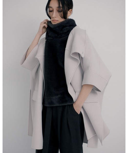MIESROHE（ミースロエ）の「スーパー140スタンドカラー接結ポンチョ