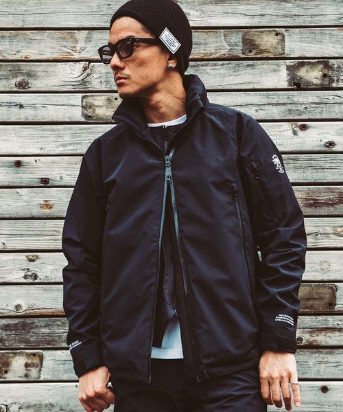 CRIMIE（クライミー）の「3LAYER WATER PROOF THINSULATE 2WAY HOOD