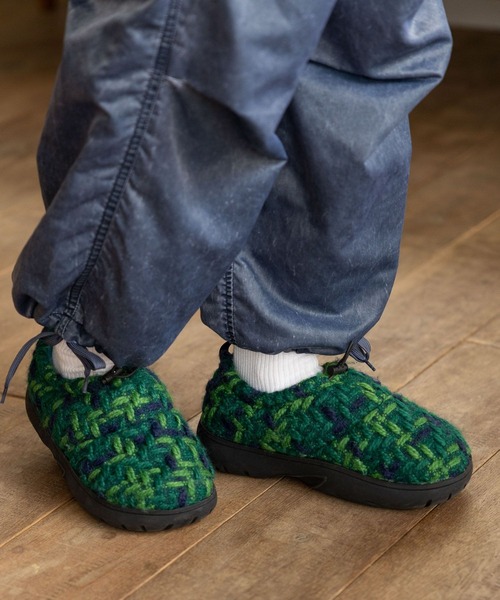 niko and（ニコアンド）の「オリジナルニコモコモックシューズ