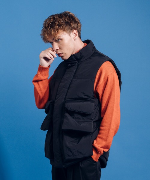 ONCILY（オンシェリー）の「MULTI POCKET PADDING VEST / マルチ