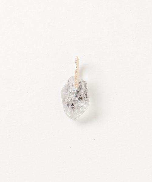 agete（アガット）の「K10バースデーストーンチャーム（クォーツ