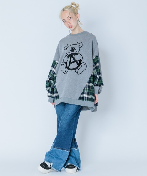 Candy Stripper（キャンディストリッパー）の「ANARCHY BEAR SWEAT