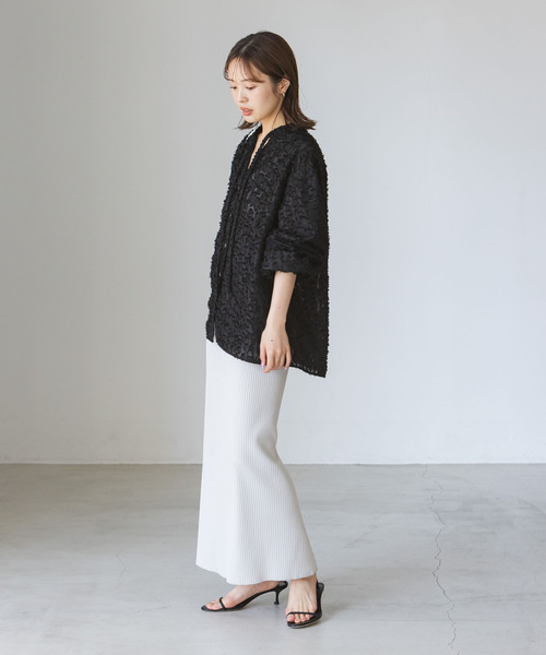 Noble（ノーブル）の「レオパードカットジャガードボーブラウス