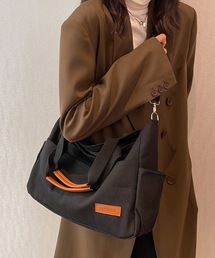 メッセンジャーバッグ ショルダーバッグ 2way」に該当するバッグ