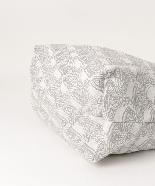 Vivienne Westwood（ヴィヴィアンウエストウッド）の「3D ORBｼﾞｬｶﾞｰﾄﾞ