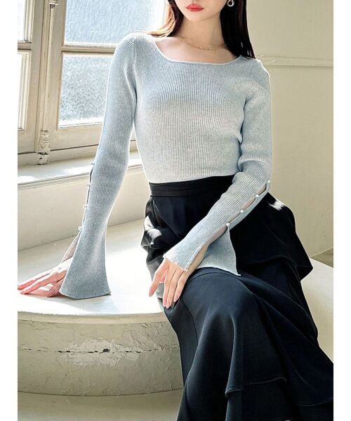 RESEXXY（リゼクシー）の「スリーブデザインシャイニーニットトップス