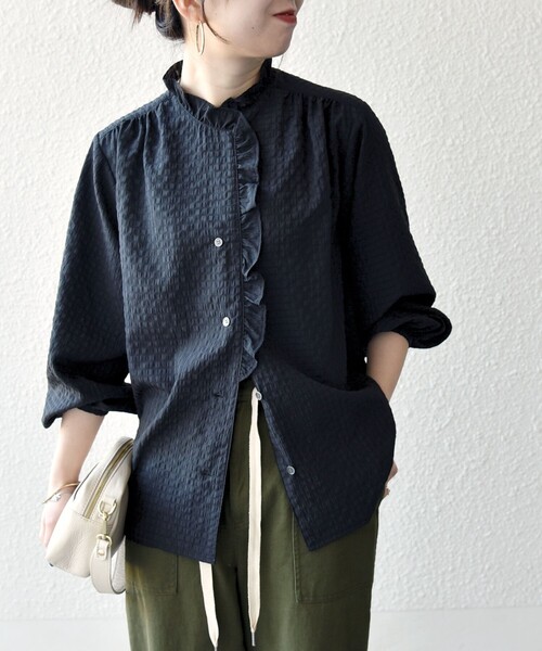 SHIPS any:〈洗濯機可能〉フリルカラー スタンド & オープン シャツ