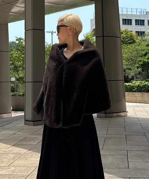 リッチボリュームファーケープ（その他アウター）｜JENNE（ジェンヌ