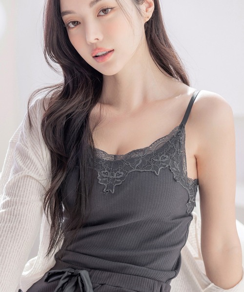 200万枚突破！】おしゃれもブラもね。BRAmoneなら一枚でナチュ盛りが